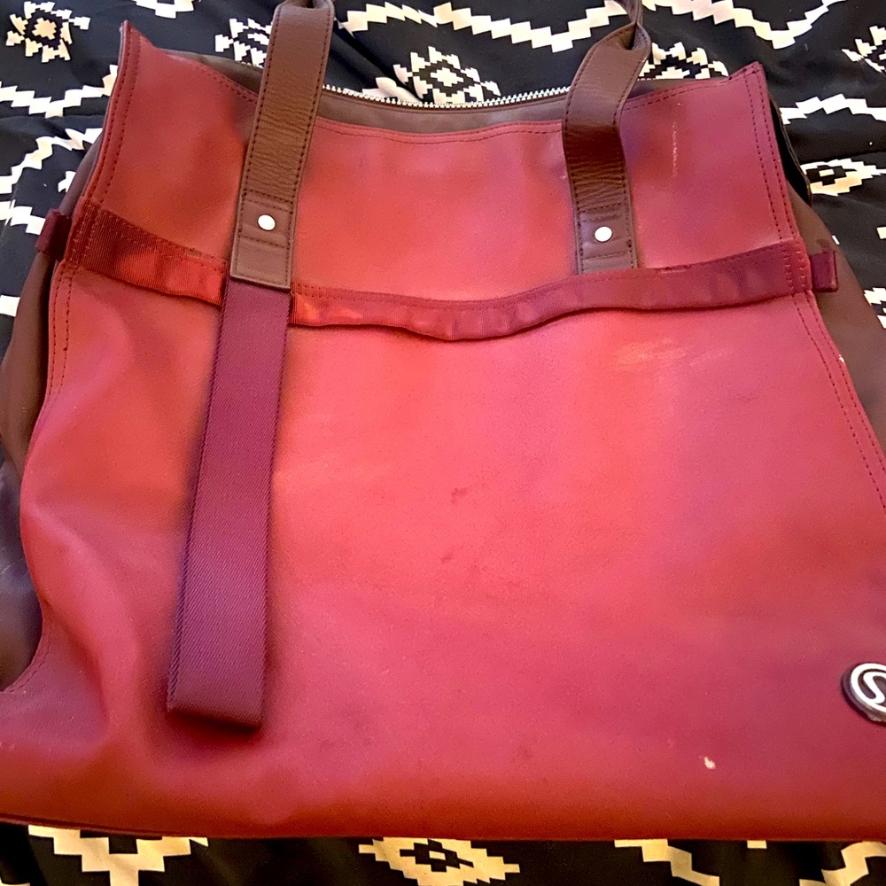 Lululemon yoga bag